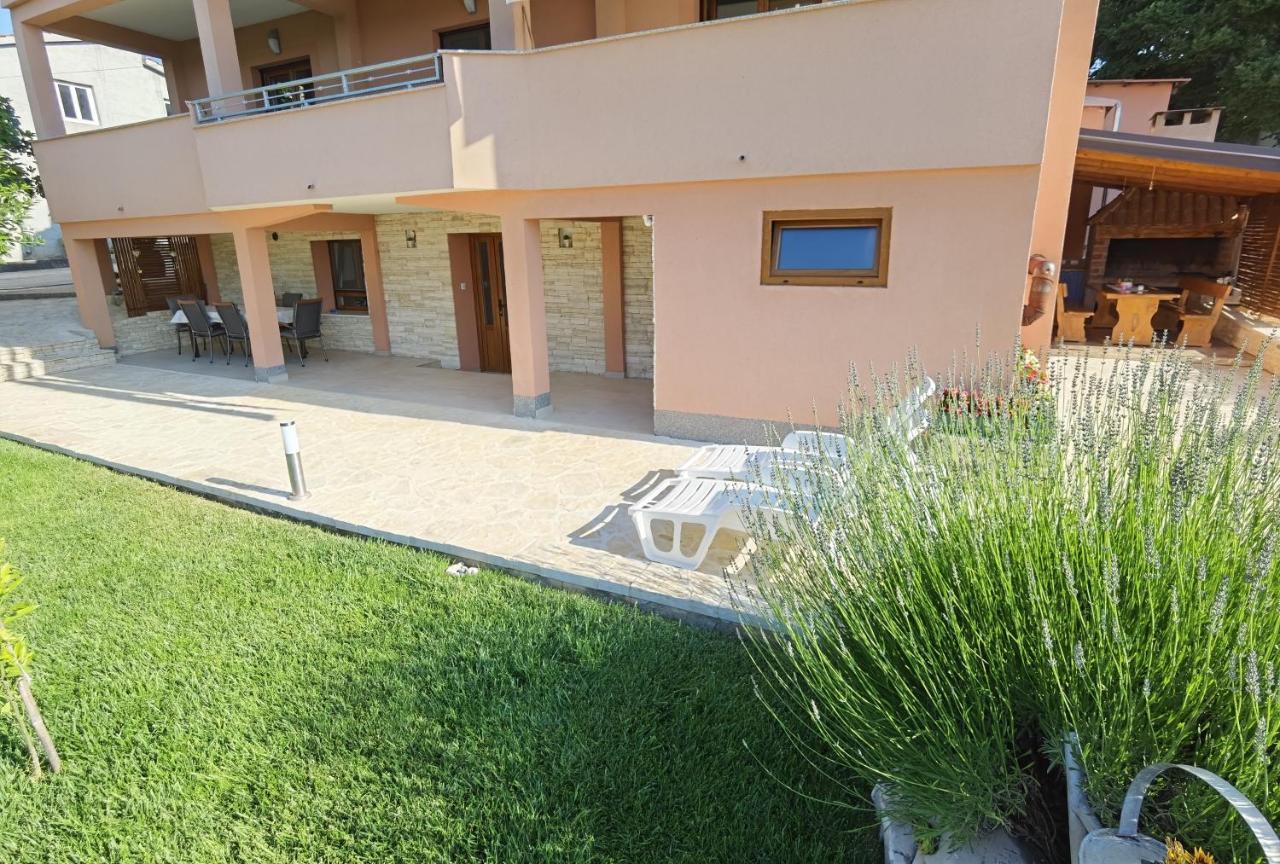 Apartman Bura Lägenhet Posedarje Exteriör bild