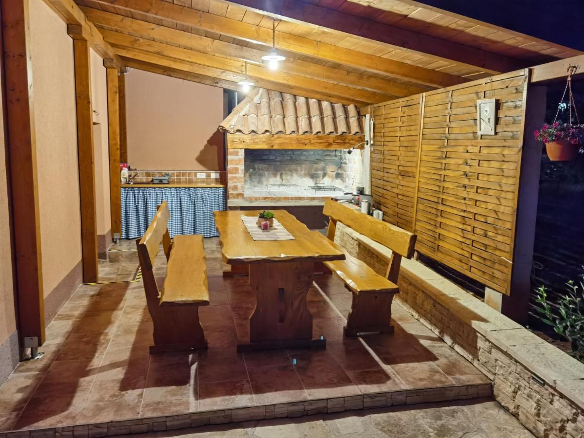 Apartman Bura Lägenhet Posedarje Exteriör bild