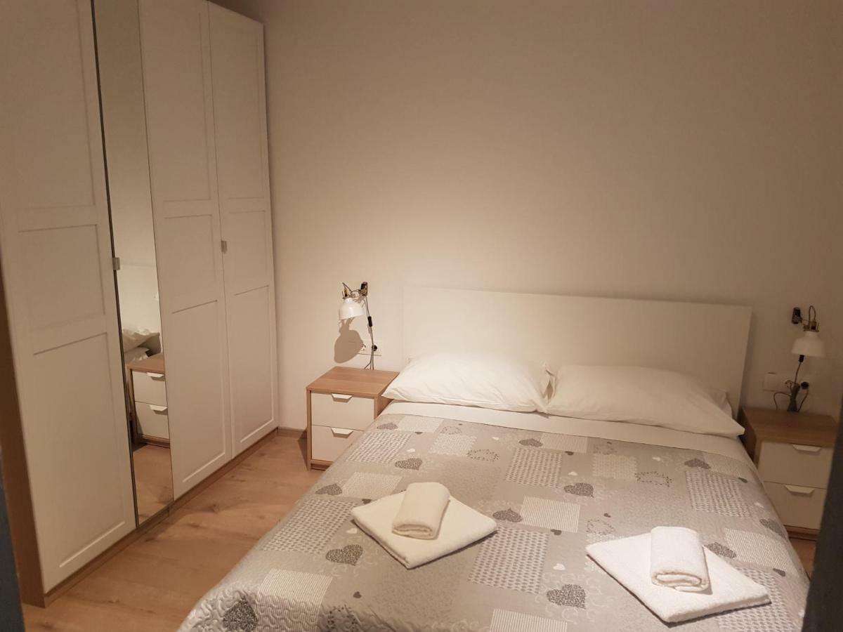 Apartman Bura Lägenhet Posedarje Exteriör bild